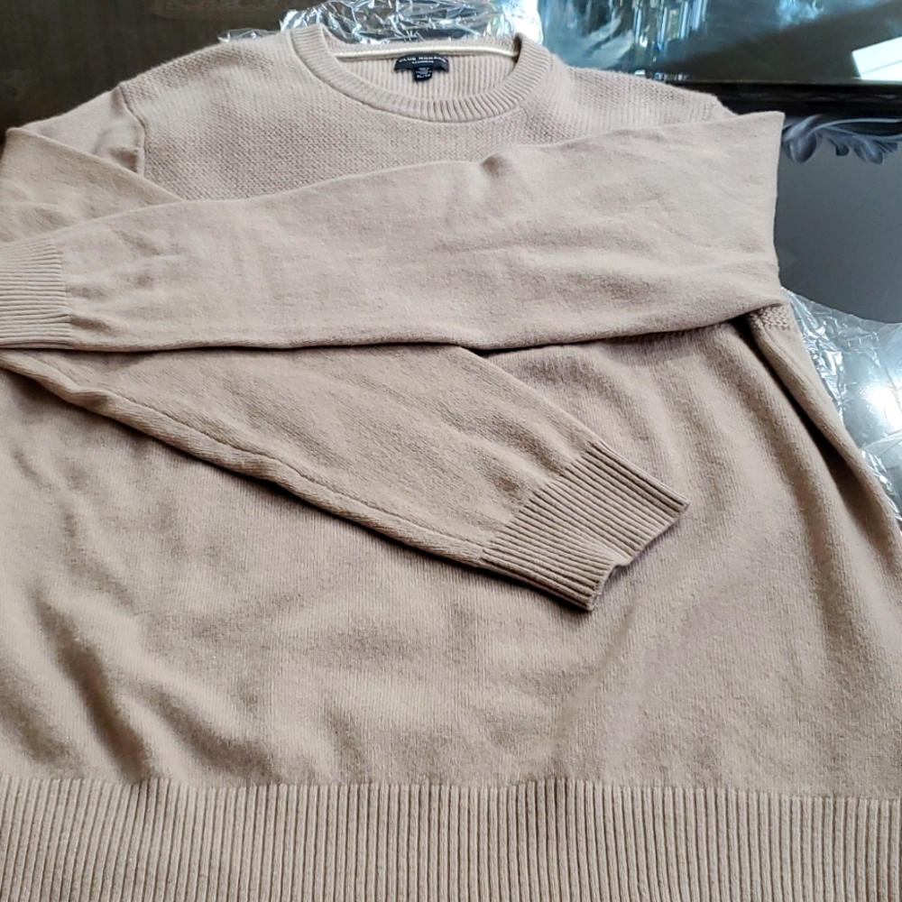 Club Monaco 100%cashmere XL men sweater dark tan excel condi